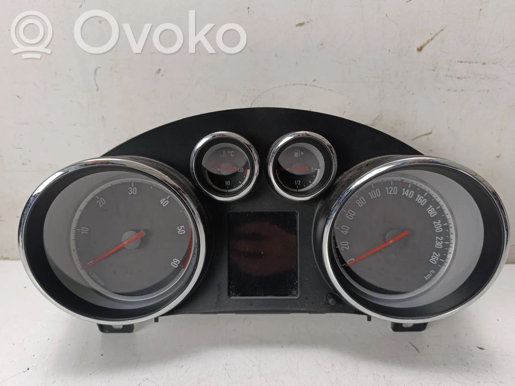 Opel Astra J Speedometer (instrument cluster) 