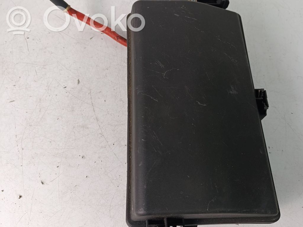 Opel Insignia A Juego de caja de fusibles 