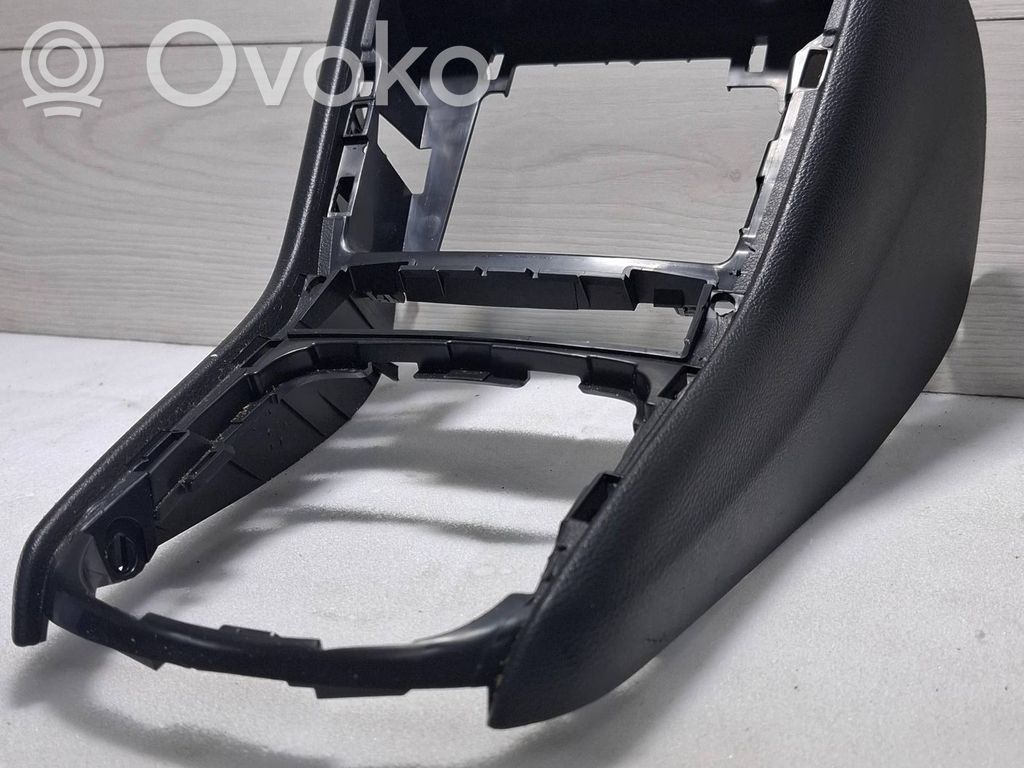 Opel Astra K Kita centrinė konsolės (tunelio) detalė 