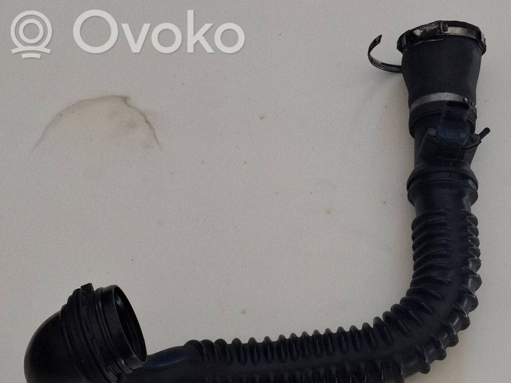 Opel Insignia A Intercooler hose/pipe 