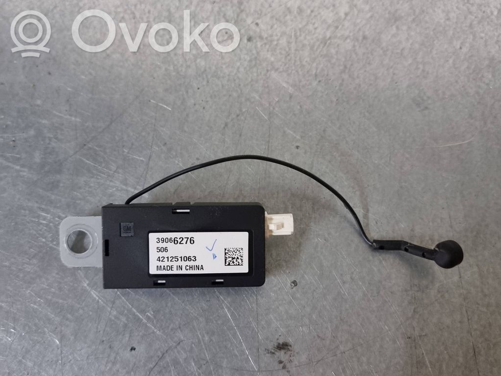 Opel Astra K Amplificador de antena aérea 