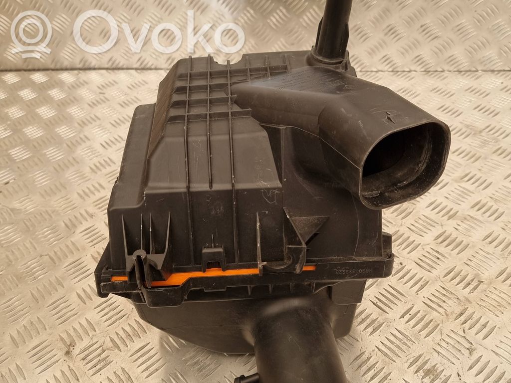 Opel Vivaro Luftfilterkasten 