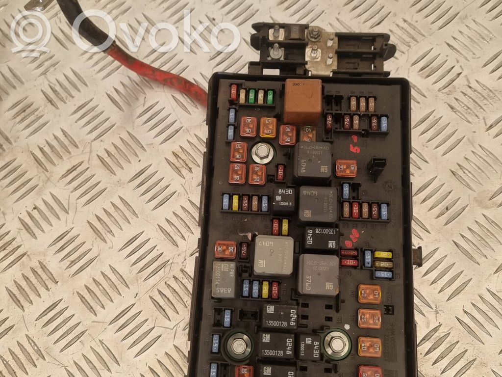Opel Insignia A Fuse module 