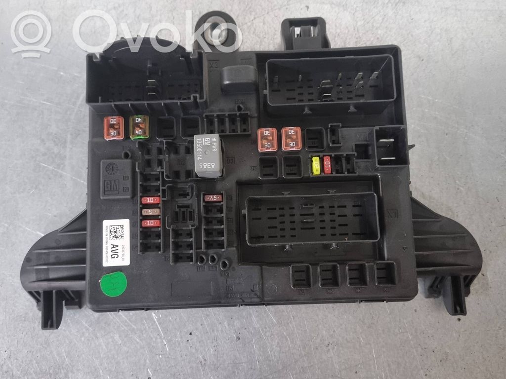 Opel Insignia A Fuse module 