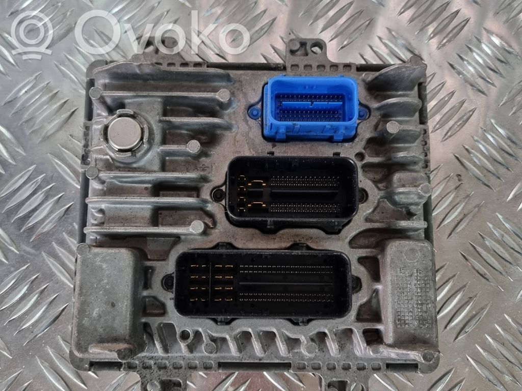 Opel Astra K Engine control unit/module 