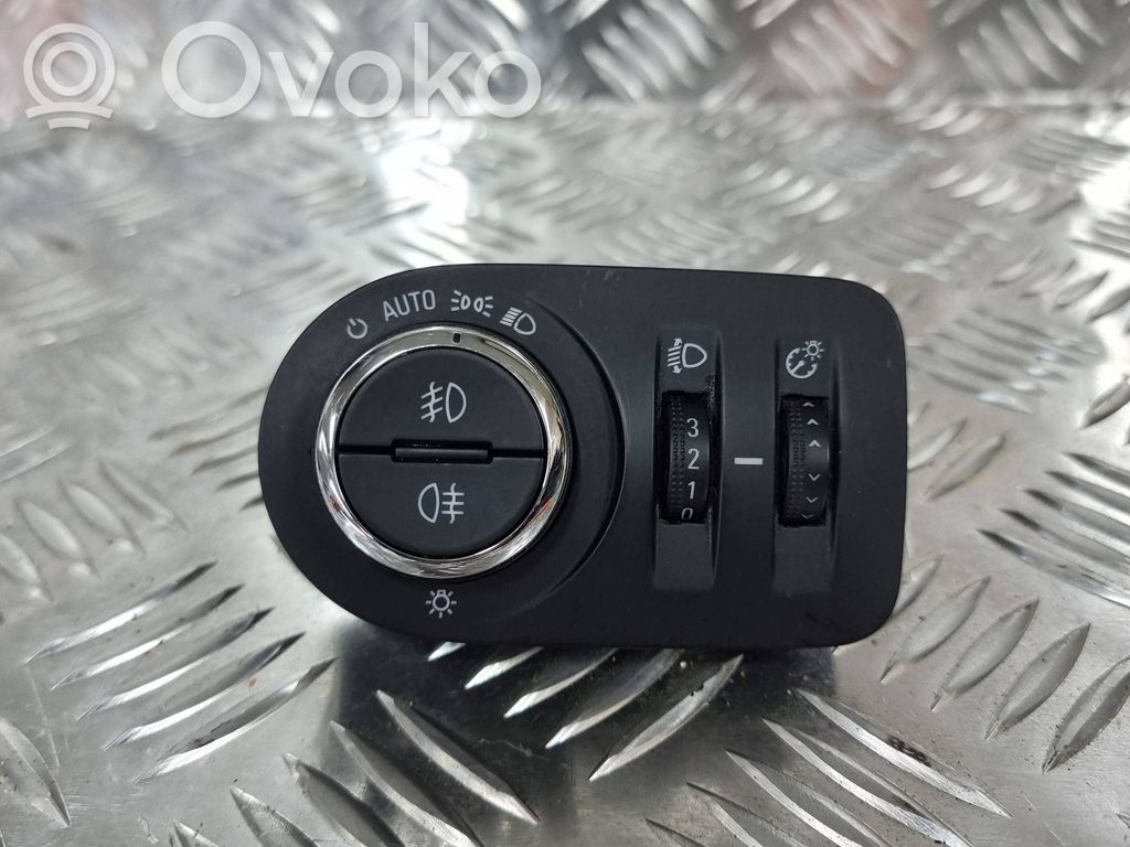 Opel Meriva B Light switch 