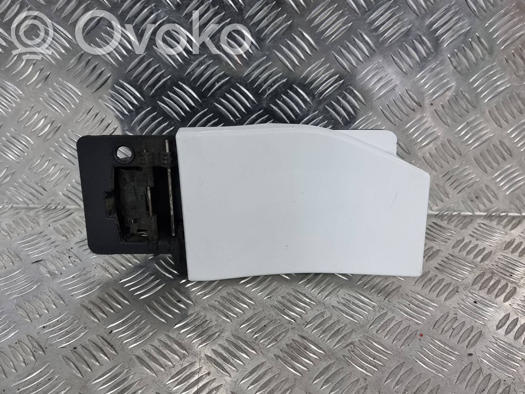 Opel Vivaro Klapka wlewu paliwa 