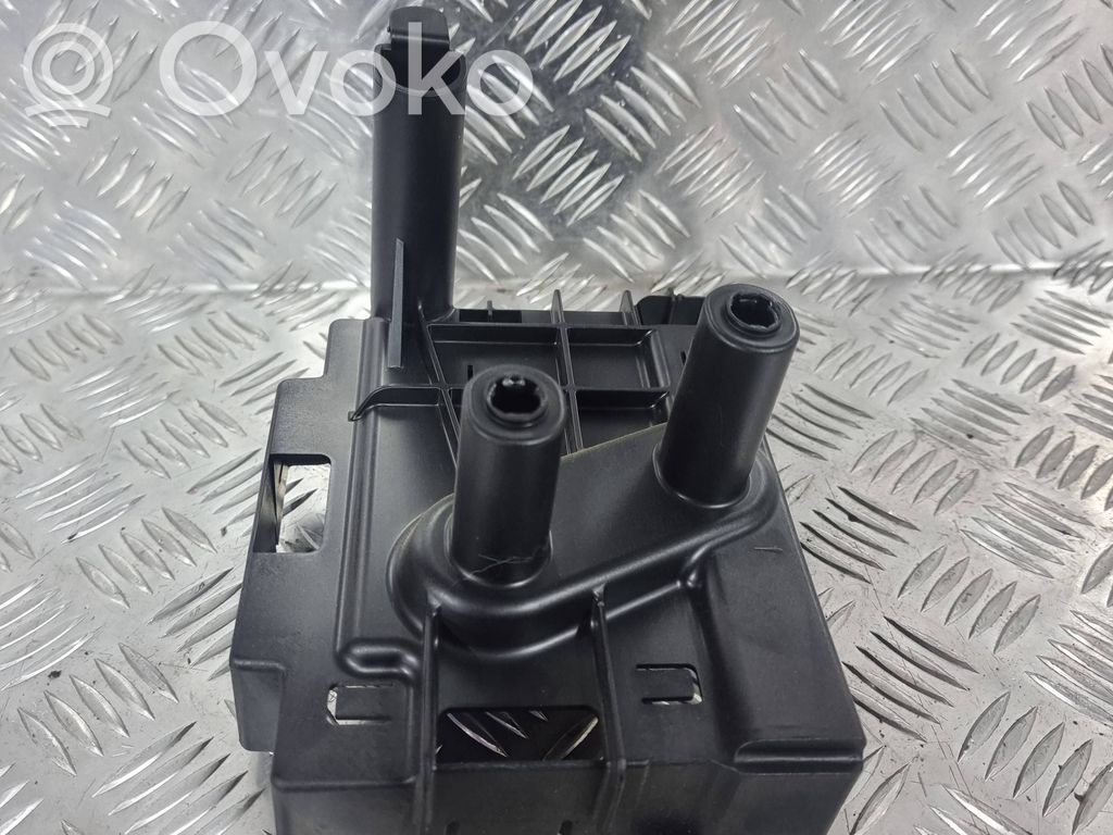 Battery bracket   13440278