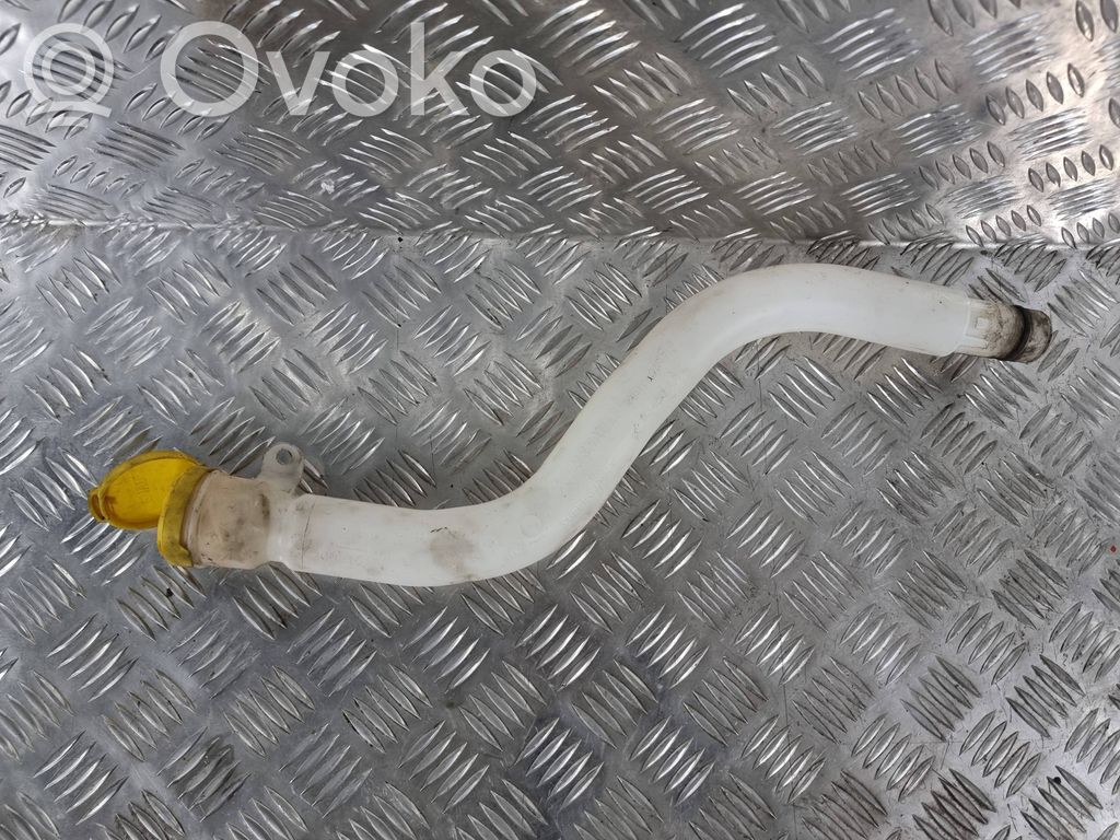 Opel Vivaro Logu šķidruma tvertnes aizpildīšanas caurule 