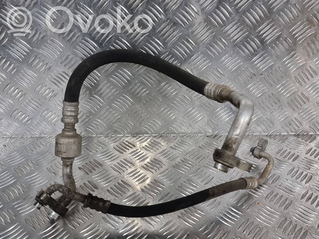 Opel Insignia A Ilmastointilaitteen putki (A/C) 
