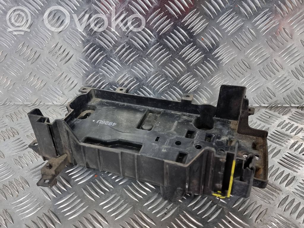 Opel Mokka X Battery box tray 