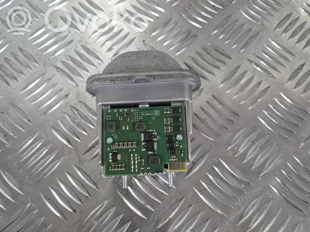 Opel Astra K Módulo de control de balasto LED 