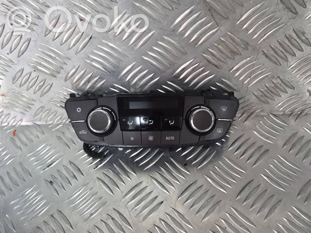 Opel Insignia A Climate control unit 
