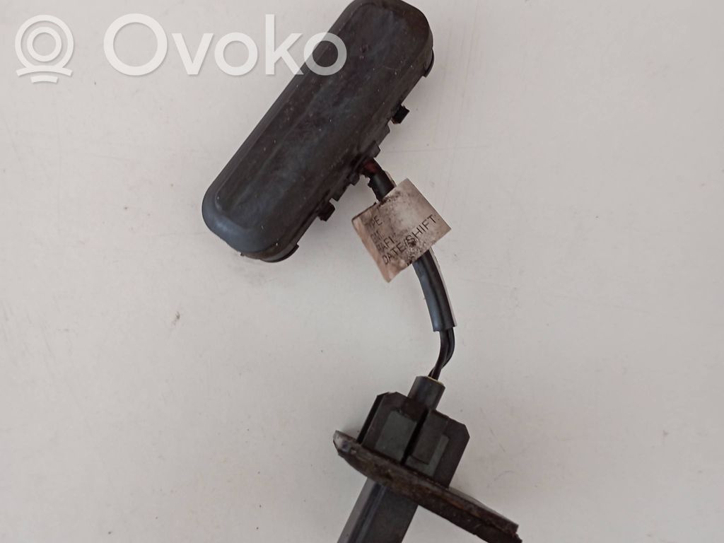 Opel Insignia A Fuel tank opening switch 