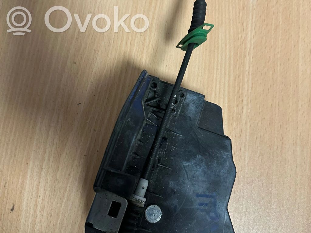 Rear door lock   2036172
