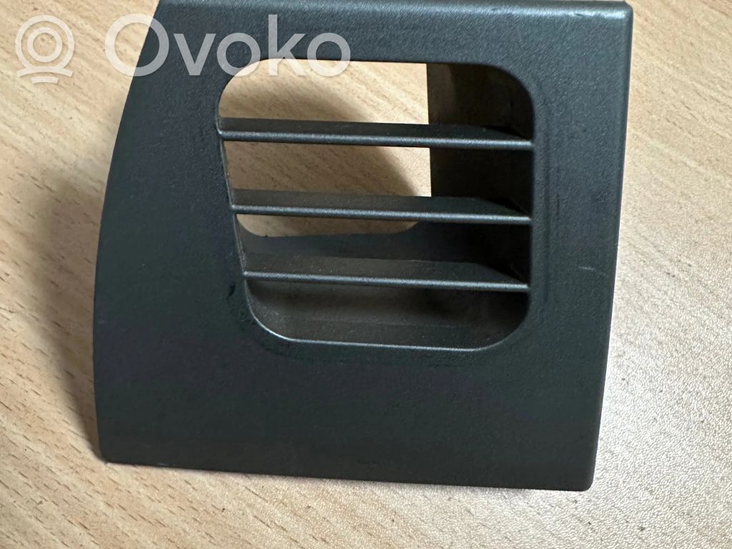 Dash center air vent grill   7007147,14121810