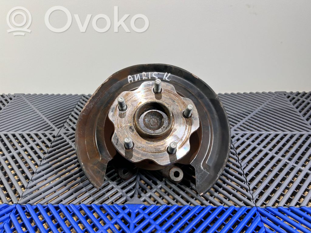Toyota Auris E180 Priekinė stebulė 