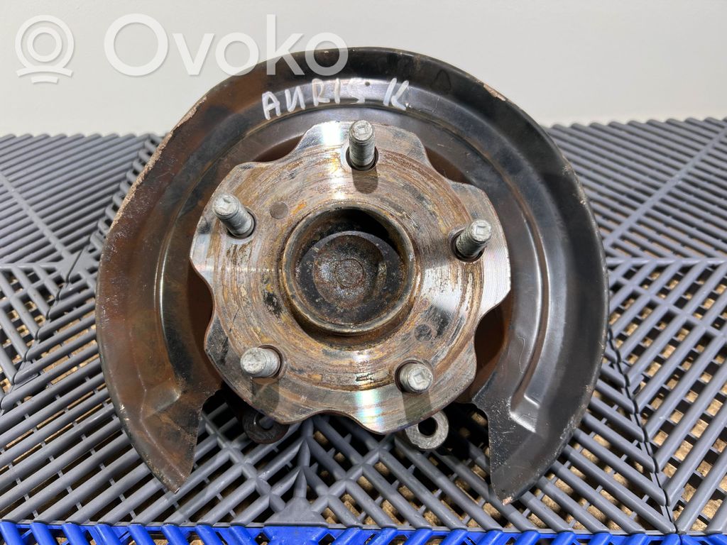Toyota Auris E180 Priekinė stebulė 