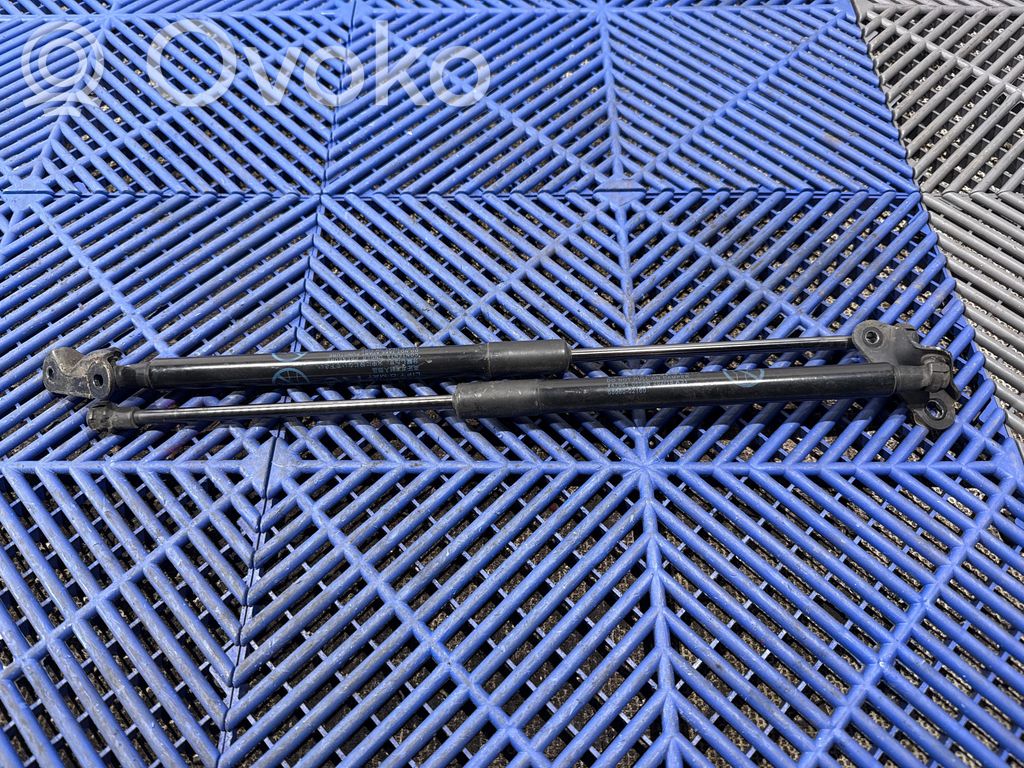 Toyota Auris E180 Tailgate/trunk strut/damper 