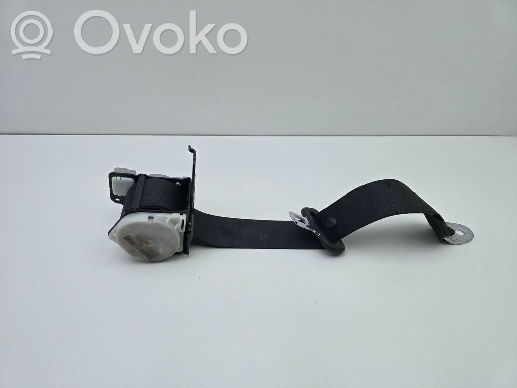Toyota Auris E180 Rear seatbelt 