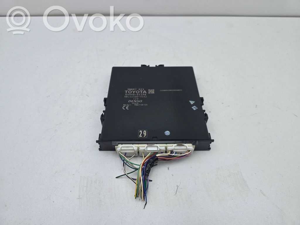 Toyota Auris E180 Keyless (KESSY) go control unit/module 