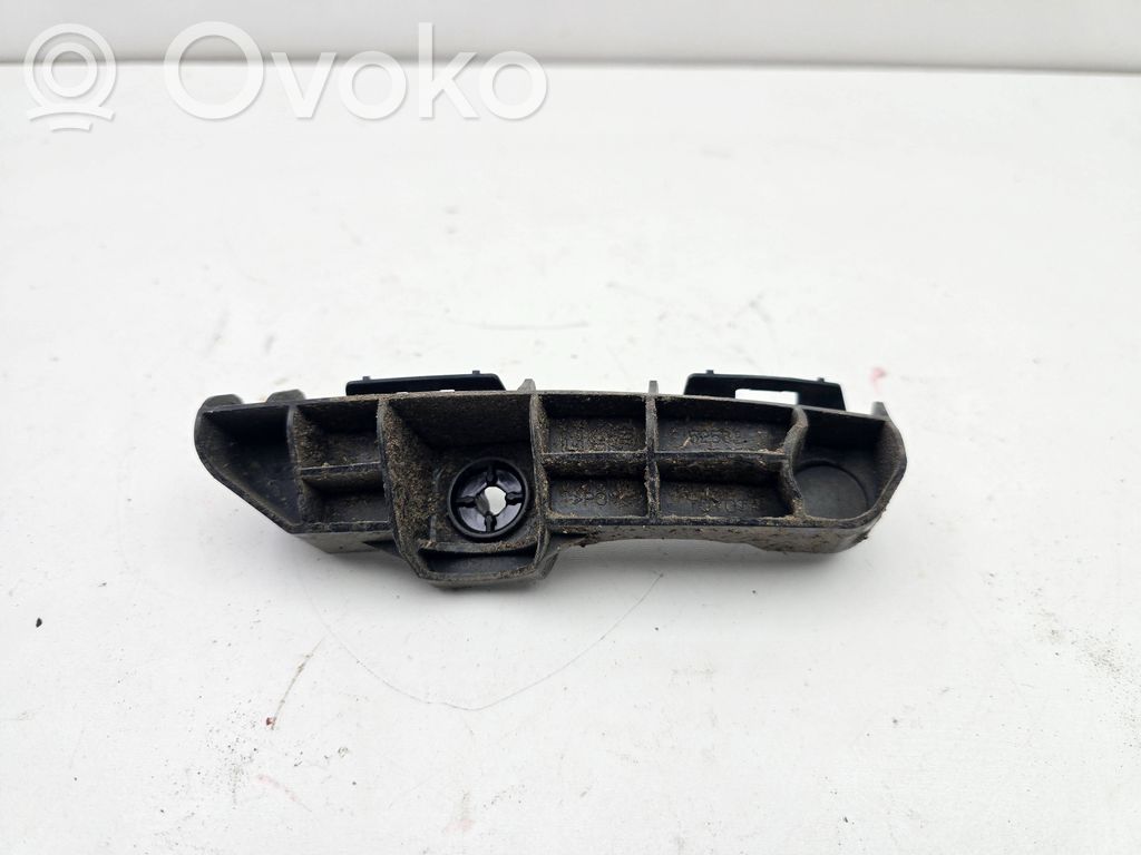 Toyota RAV 4 (XA40) Uchwyt / Mocowanie zderzaka tylnego 