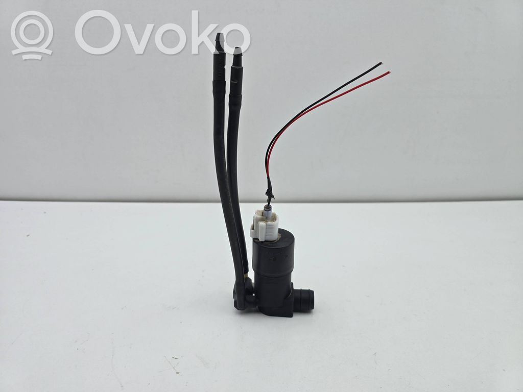 Toyota C-HR I Windscreen/windshield washer pump 