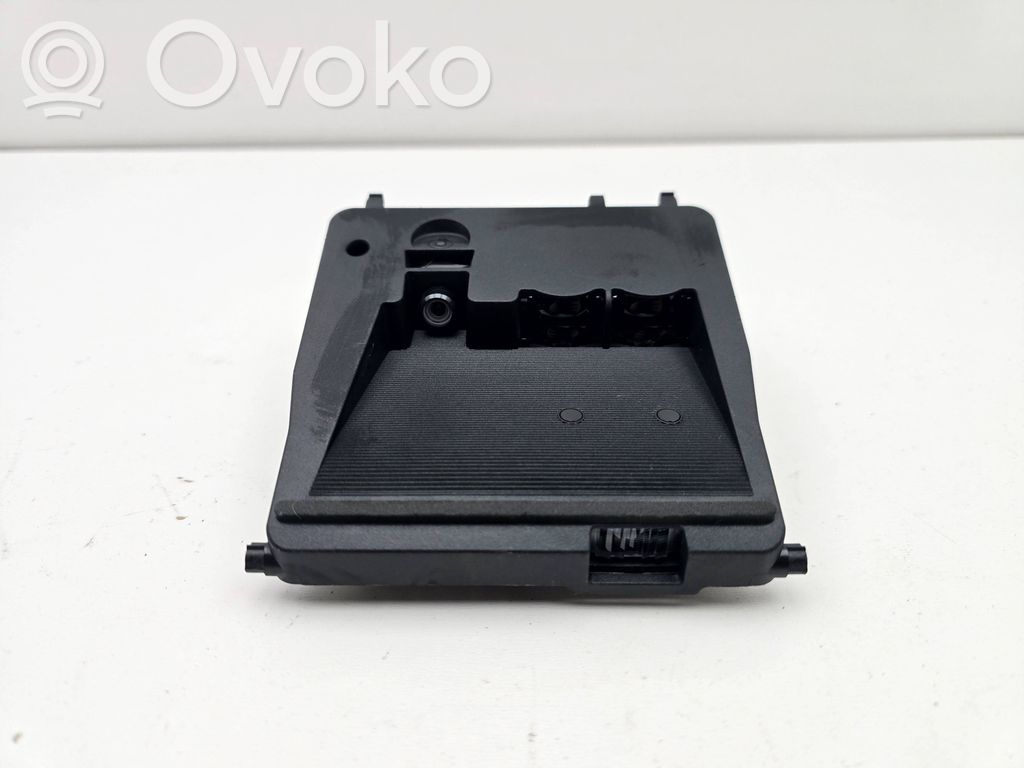 Toyota Auris E180 Windshield/windscreen camera 