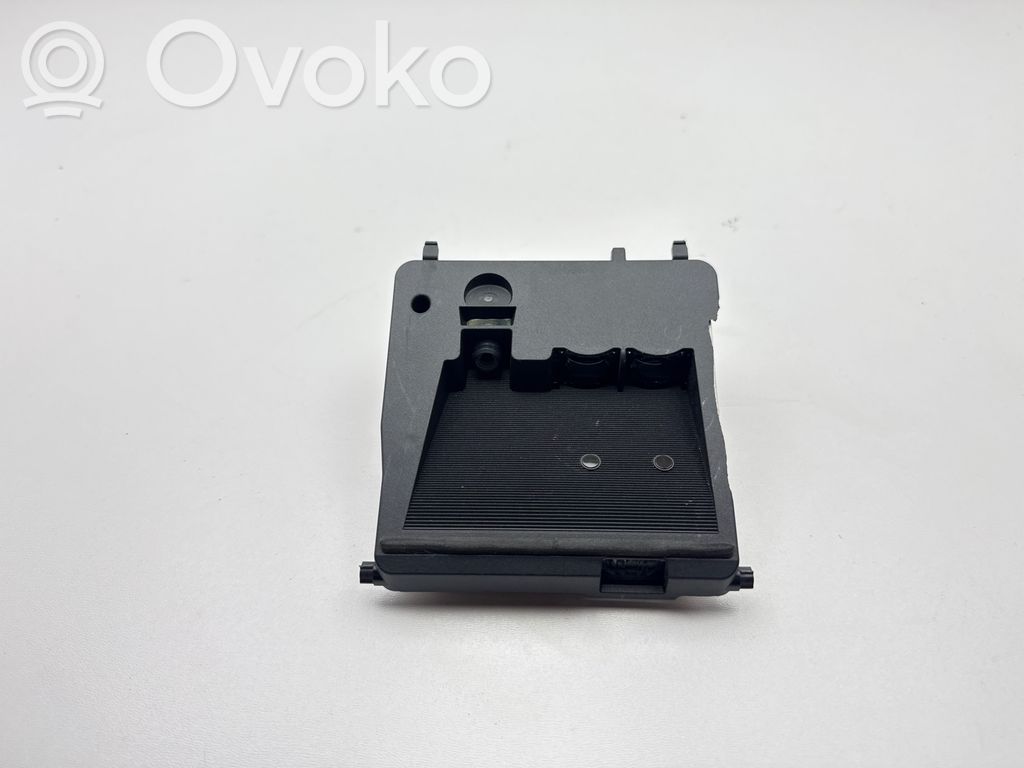 Toyota Auris E180 Windshield/windscreen camera 