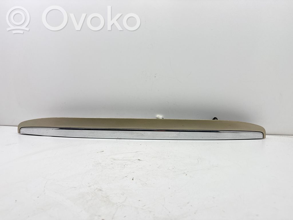 Lexus RX 330 - 350 - 400H Éclairage de plaque d'immatriculation 
