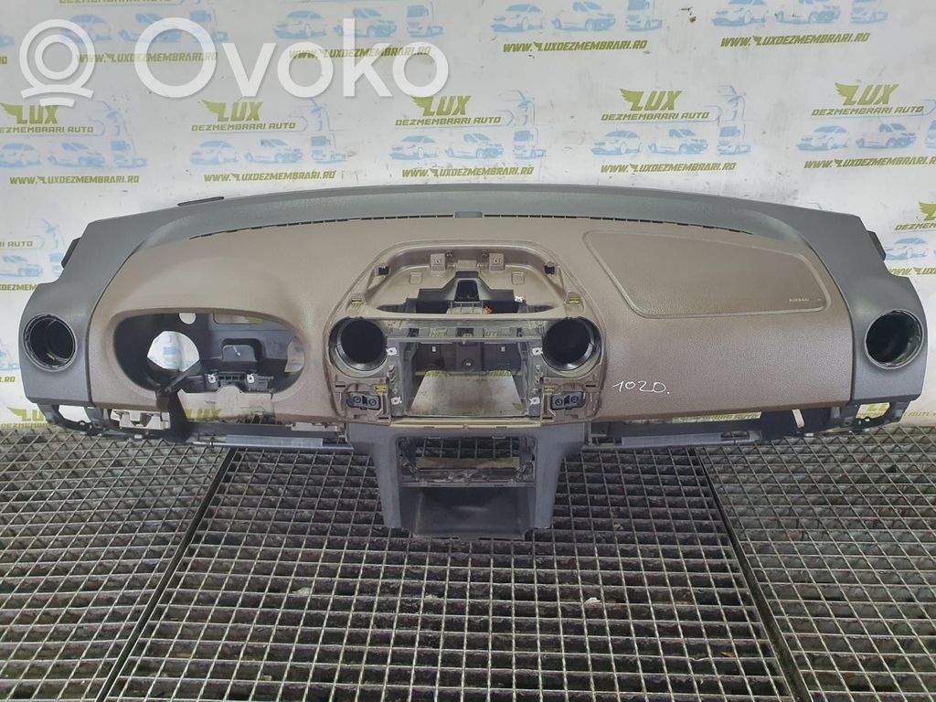 Volkswagen Amarok Deska rozdzielcza 