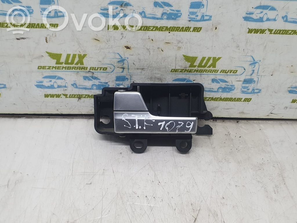 Manecilla interna puerta delantera   3M51R22601