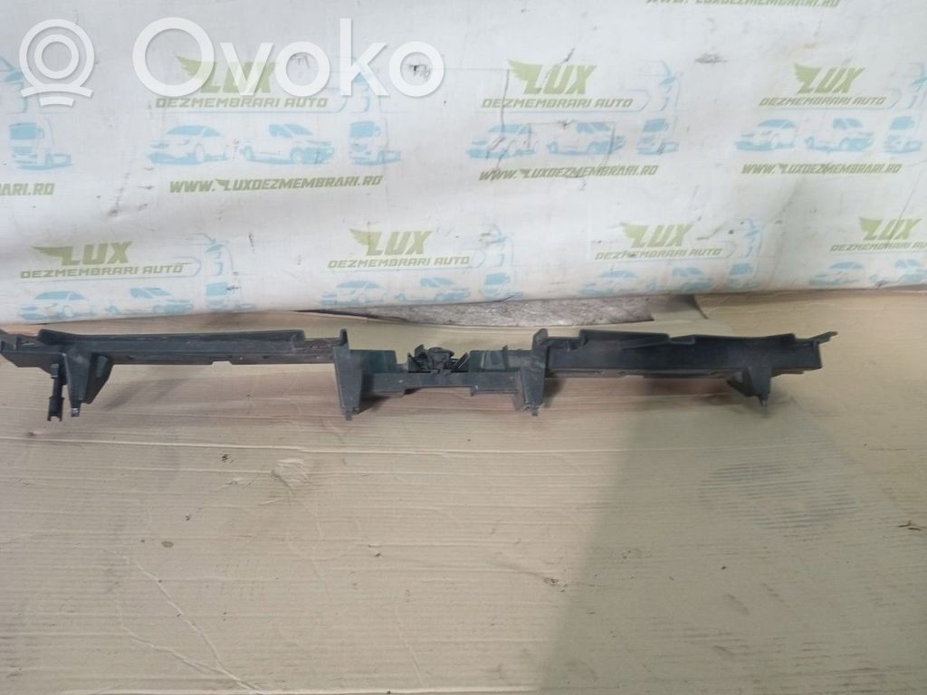 Jeep Compass Soporte del parachoques delantero 