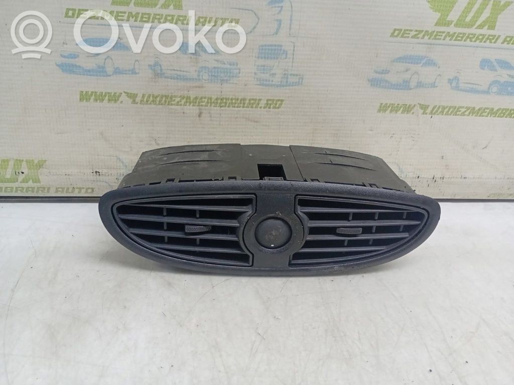 Renault Clio IV Dash center air vent grill 