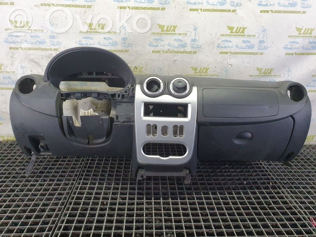 Dacia Logan I Panelis 
