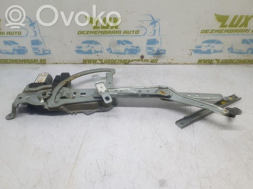 Opel Corsa C Elektryczny podnośnik szyby drzwi przednich 