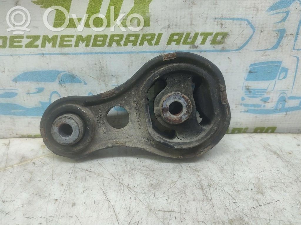 Mazda 2 Engine mounting bracket 