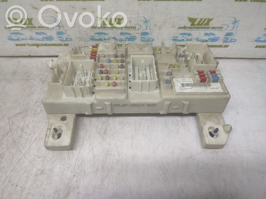 Ford Focus C-MAX Skrzynka bezpieczników / Komplet 