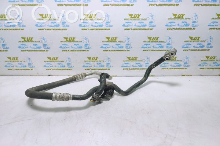 Audi A8 S8 D3 4E Ilmastointilaitteen putki (A/C) 
