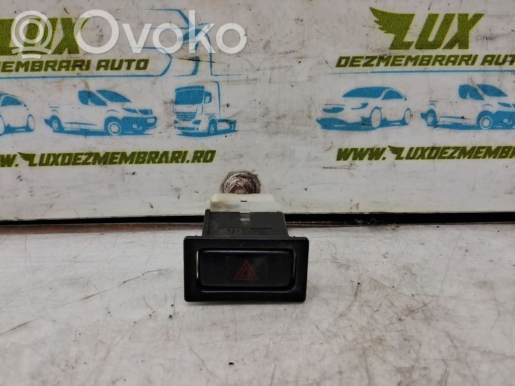 Ford Ranger Botón interruptor de luz de peligro 