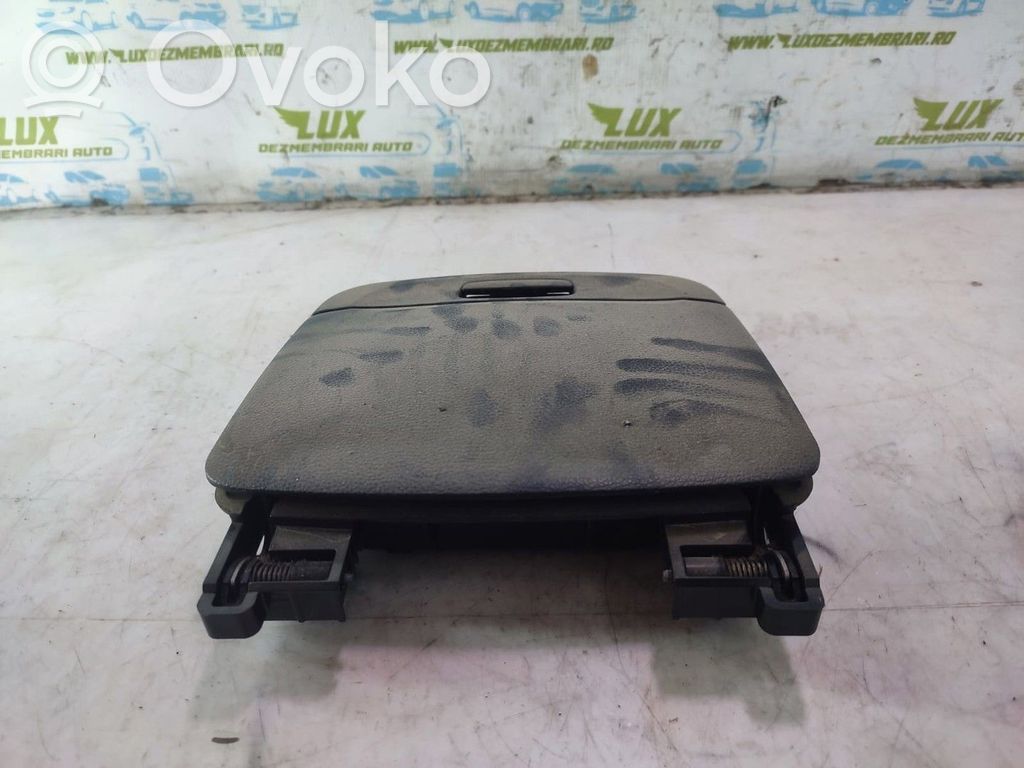 SsangYong Korando Handschuhfach 
