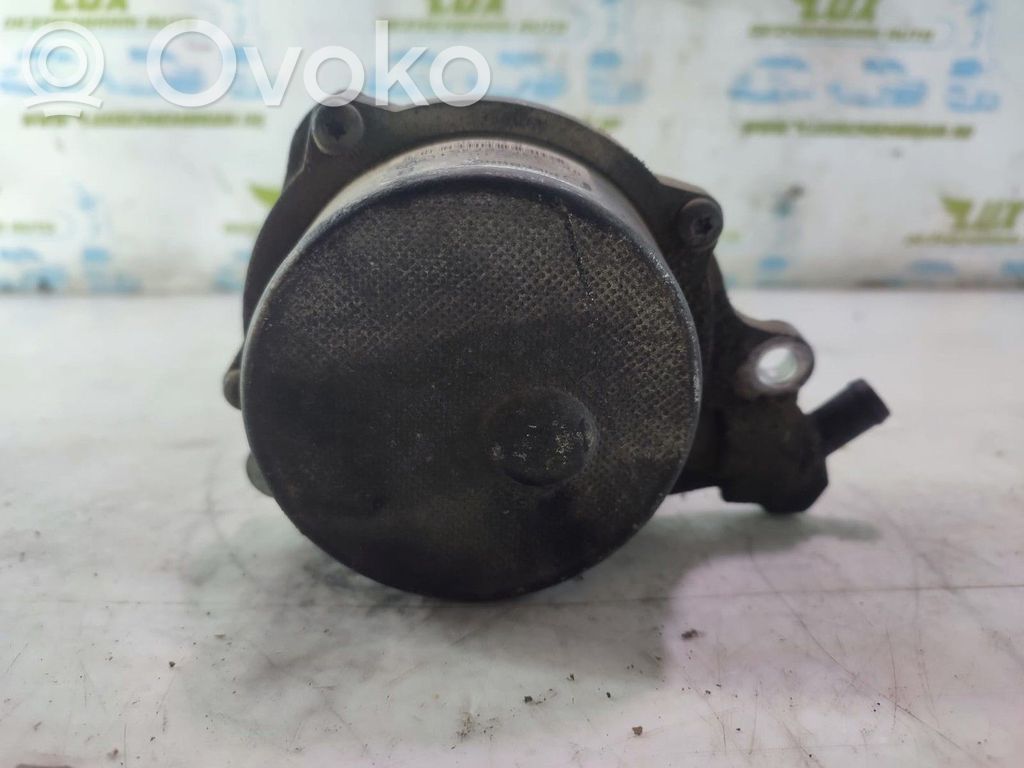 Vacuum pump   72832710C