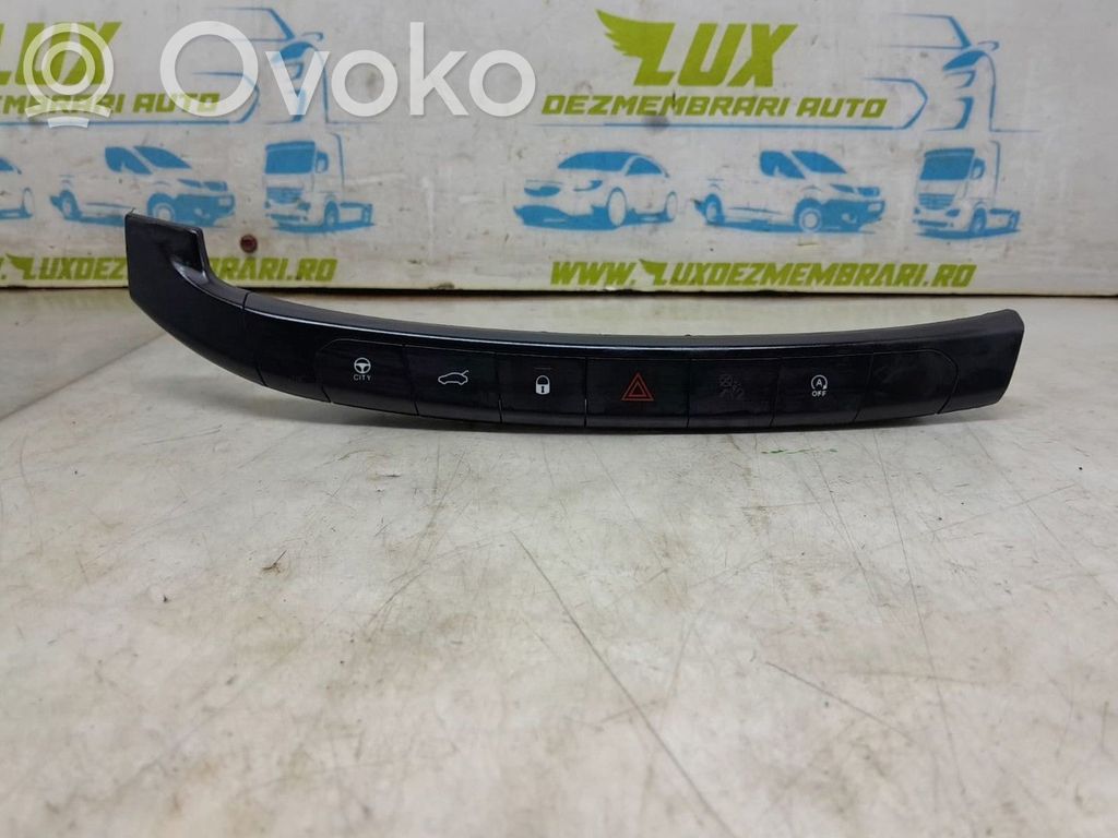 Fiat Tipo Un conjunto de interruptores 