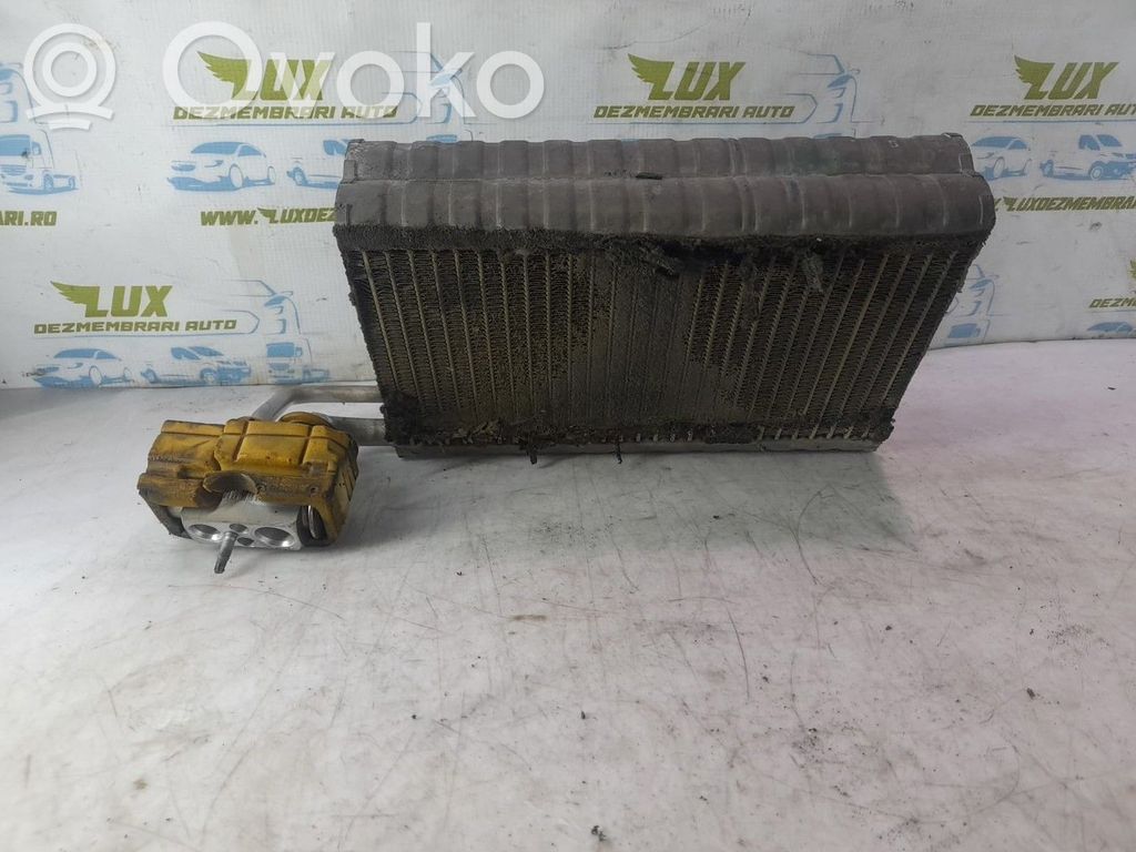 BMW 5 E60 E61 Gaisa kondicioniera radiators (salonā) 
