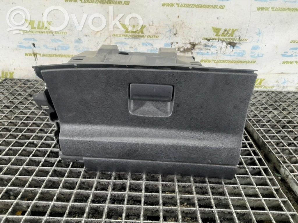 Guantera   9M21U06010
