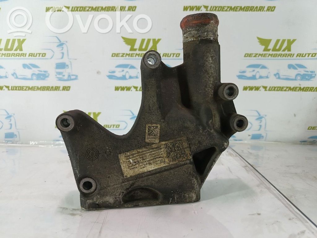Jeep Compass Engine mounting bracket 