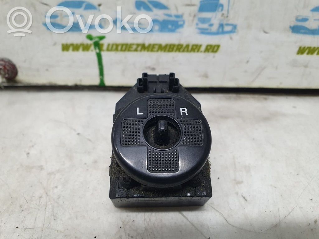 Hyundai Tucson JM Interruptor del espejo lateral 