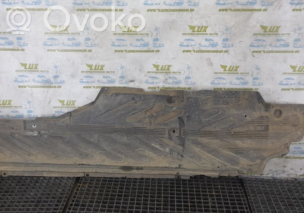 Placa protectora/protector antisalpicaduras motor