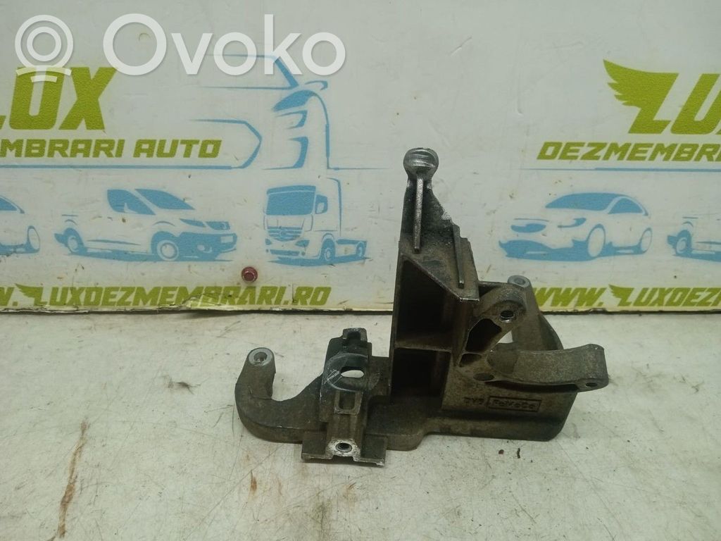 Ford Focus Supporto di montaggio del motore (usato) 