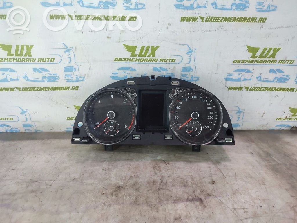 Volkswagen PASSAT B7 Altre parti del cruscotto 